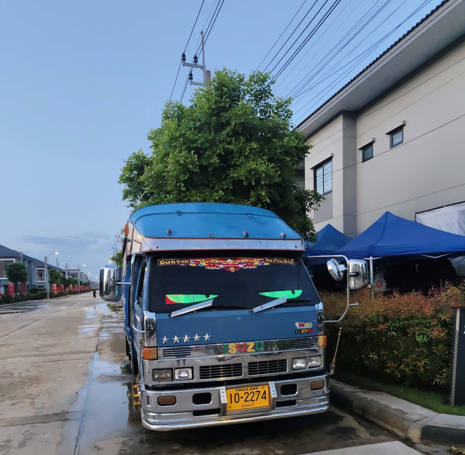 รถสองแถวรับจ้าง